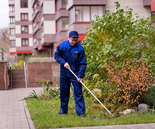 Уборка территории в Салехарде и  Ямало-Ненецком автономном округе